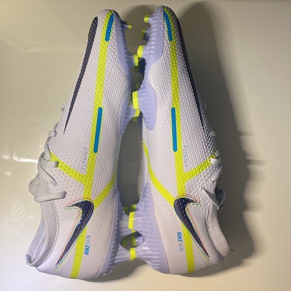 Nike Phantom GT2 Pro Firm Ground Cleats - Picture 6 of 7